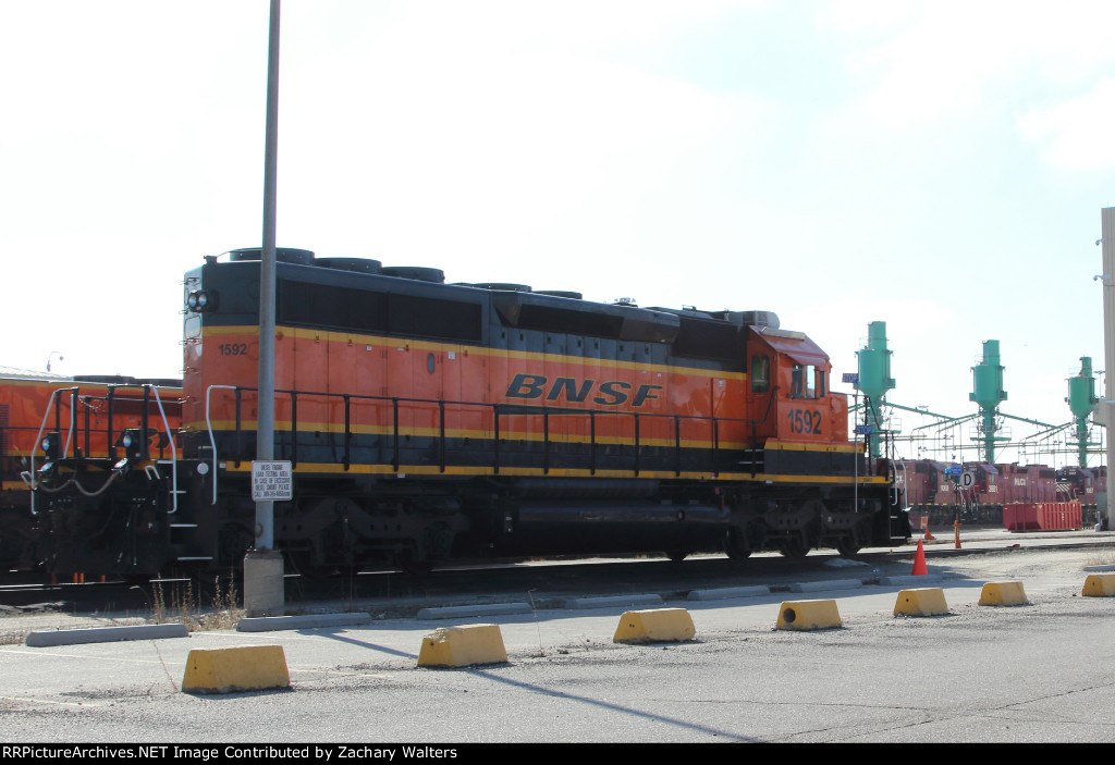 BNSF 1592